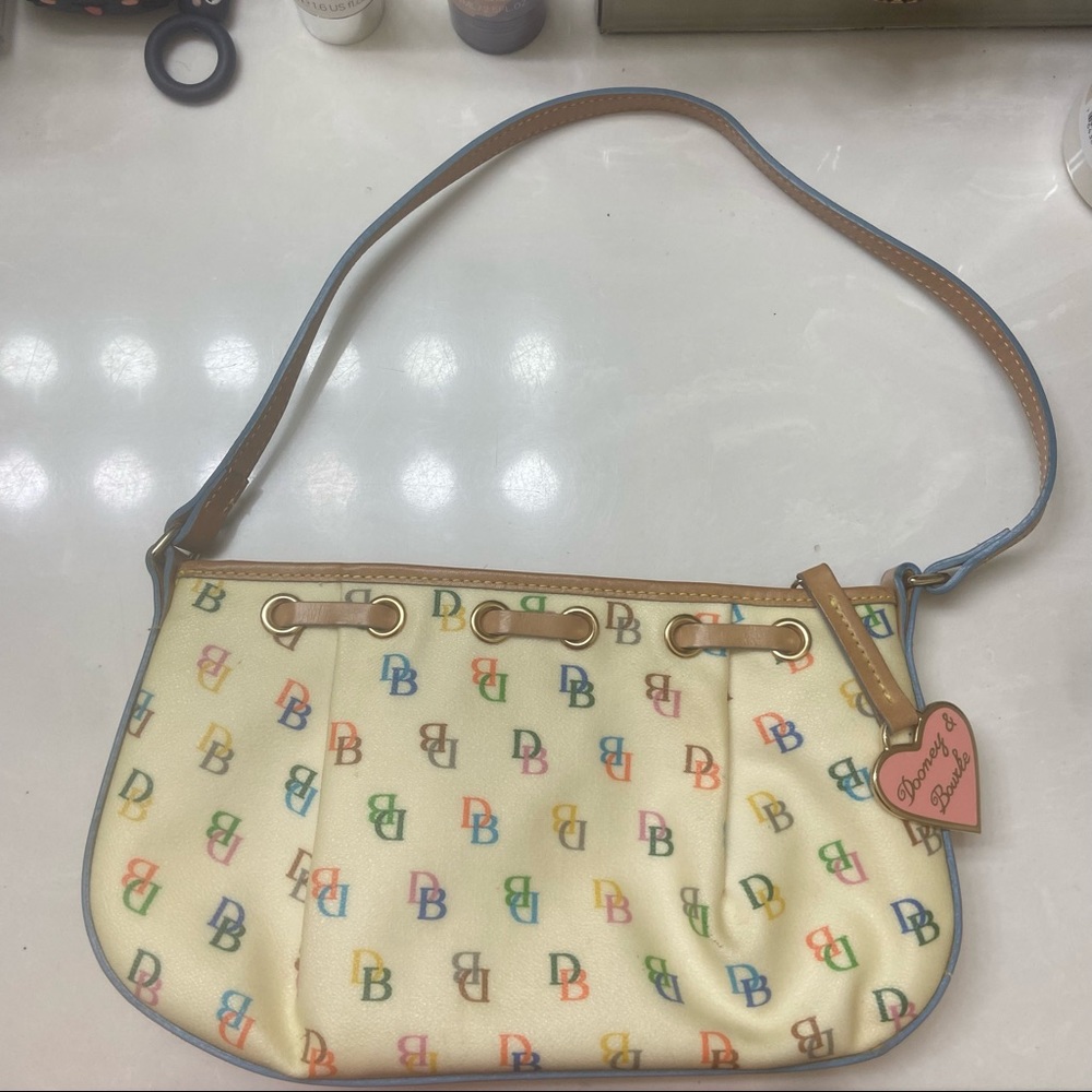 Dooney & Bourke
